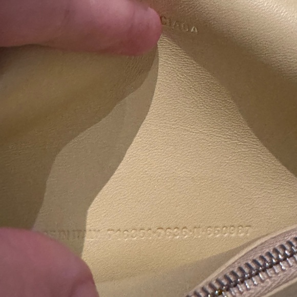 Balenciaga Crush Quilted Small Chain Bag light yellow NWT - Picture 11 of 15